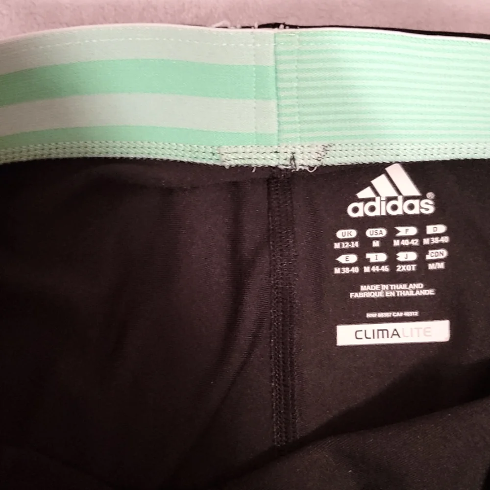 Adidas Climalite Capri Leggings - Picture 3 of 4